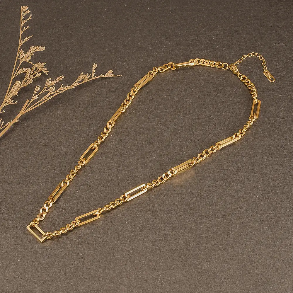 Kelly Link & Chain Necklace