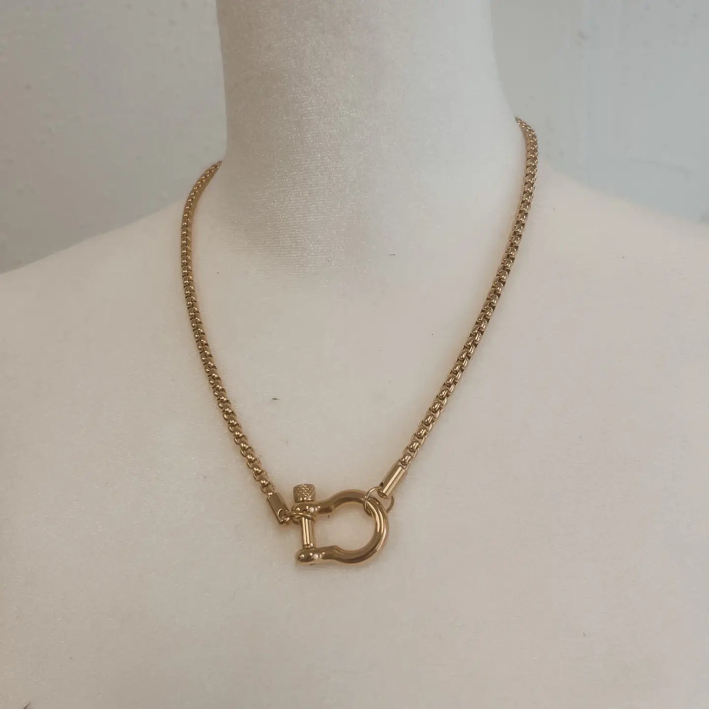 The Leo Necklace
