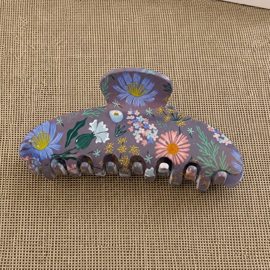 Jumbo Floral Seashell Hair Claw Clip