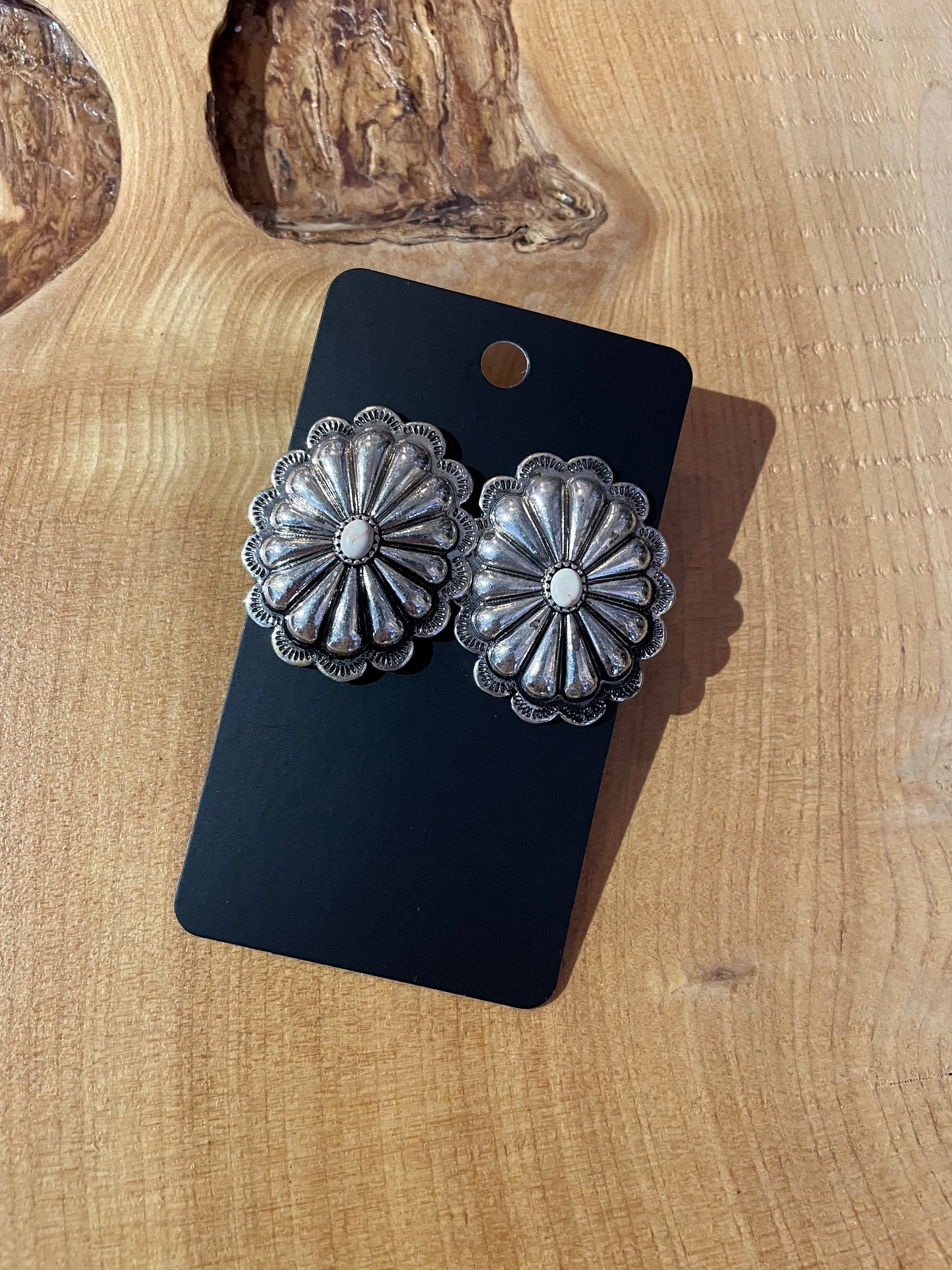 Concho W/ White Stone Stud Earring