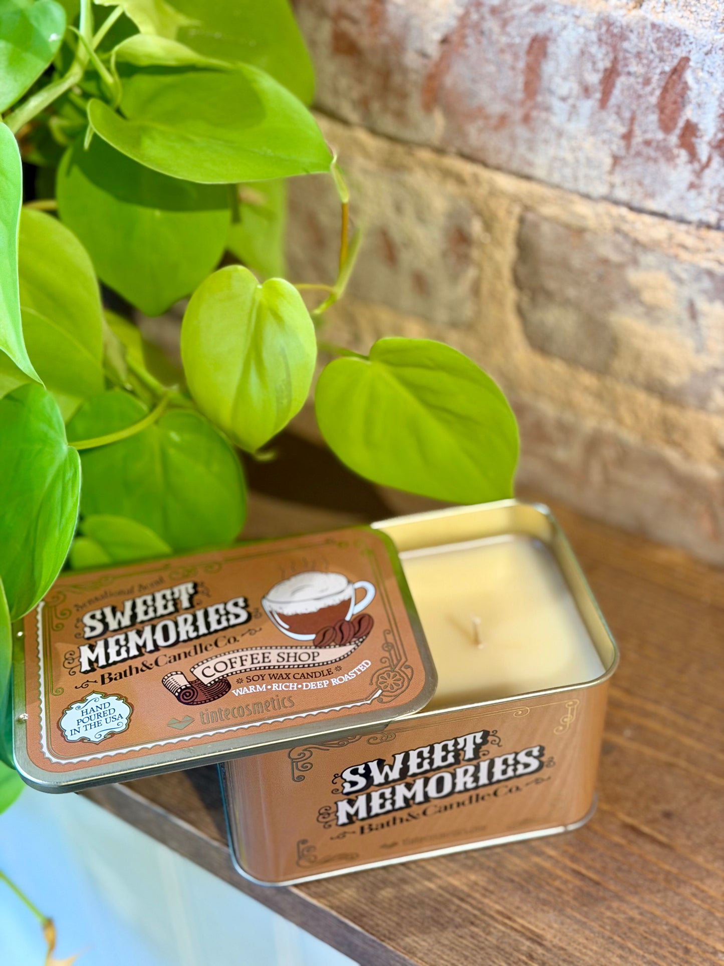 Sweet Memories Coffee Shop Tin Candle