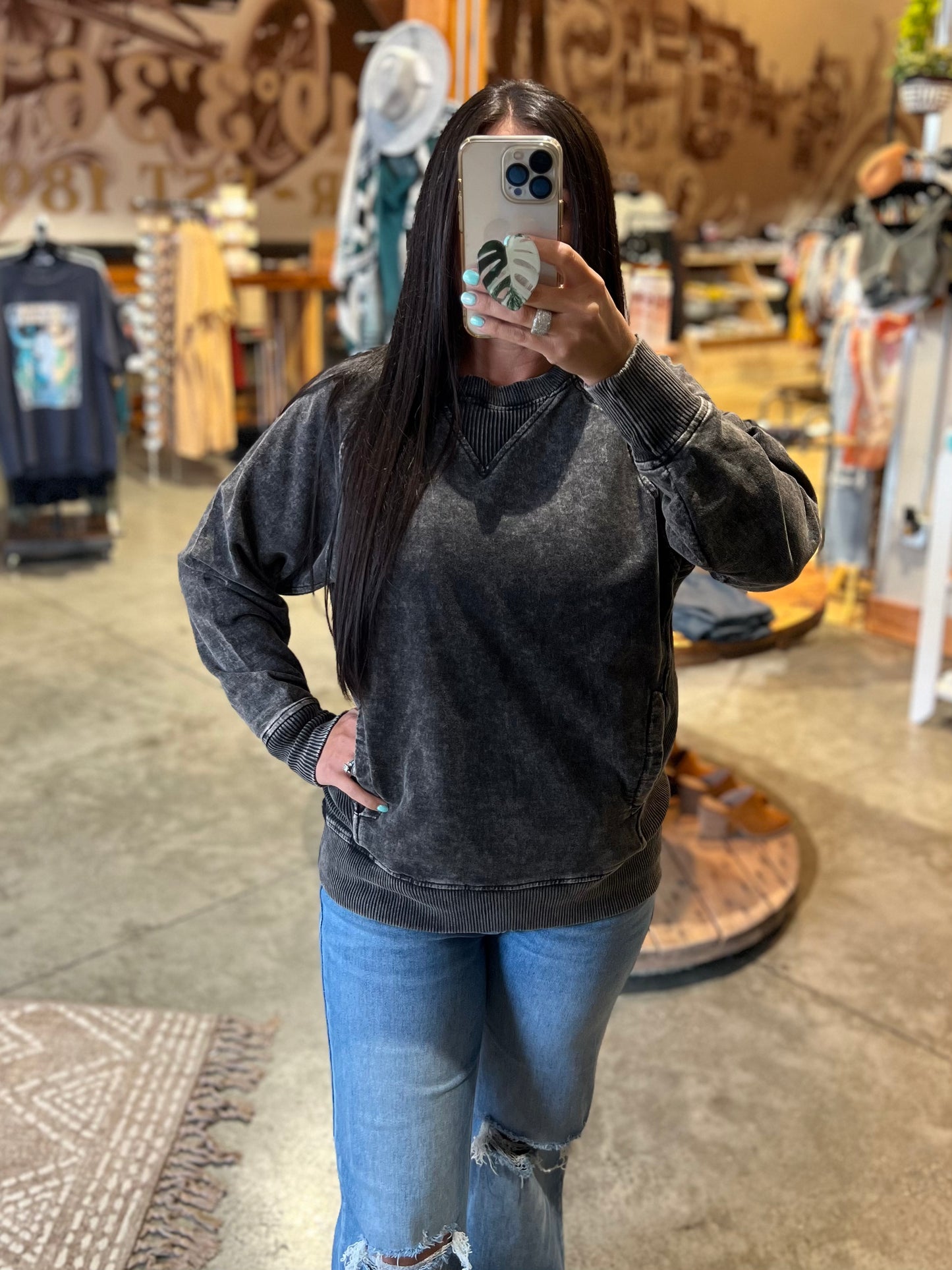 Mineral Black Basic Crew