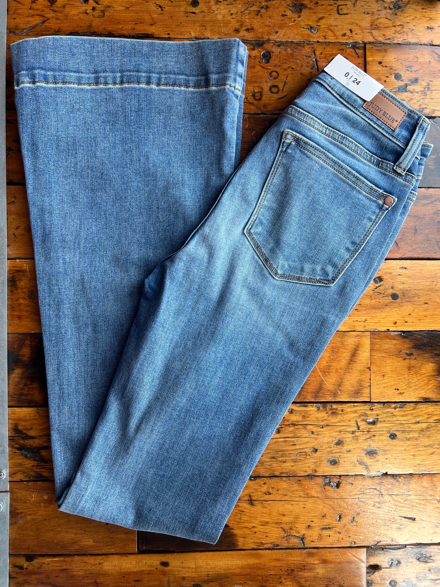 JB Mid Rise Trouser Flare