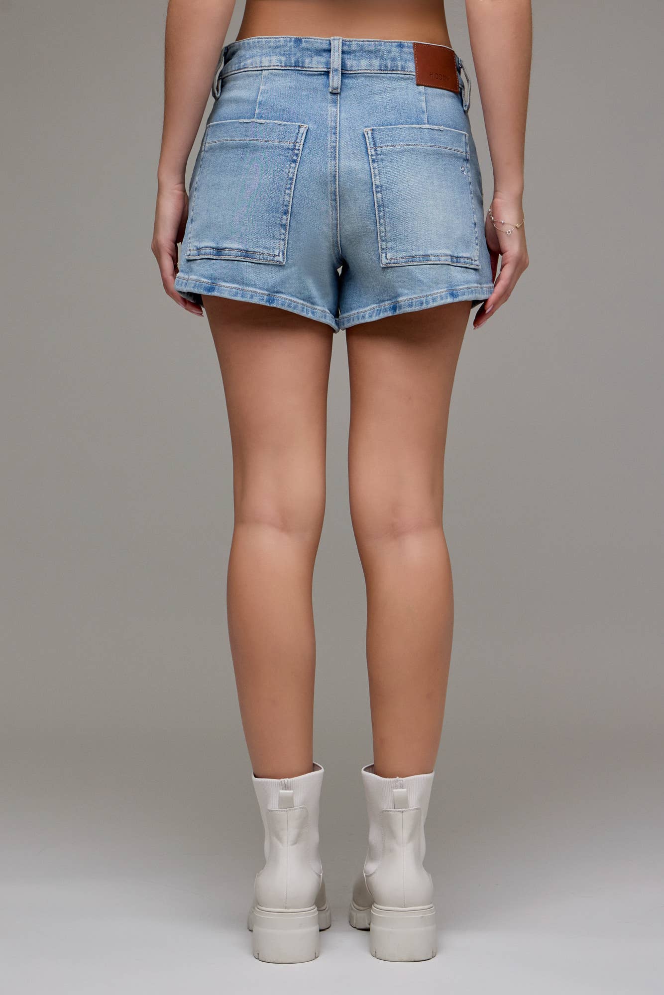 Medium Light High Rise Stretch Finn Shorts