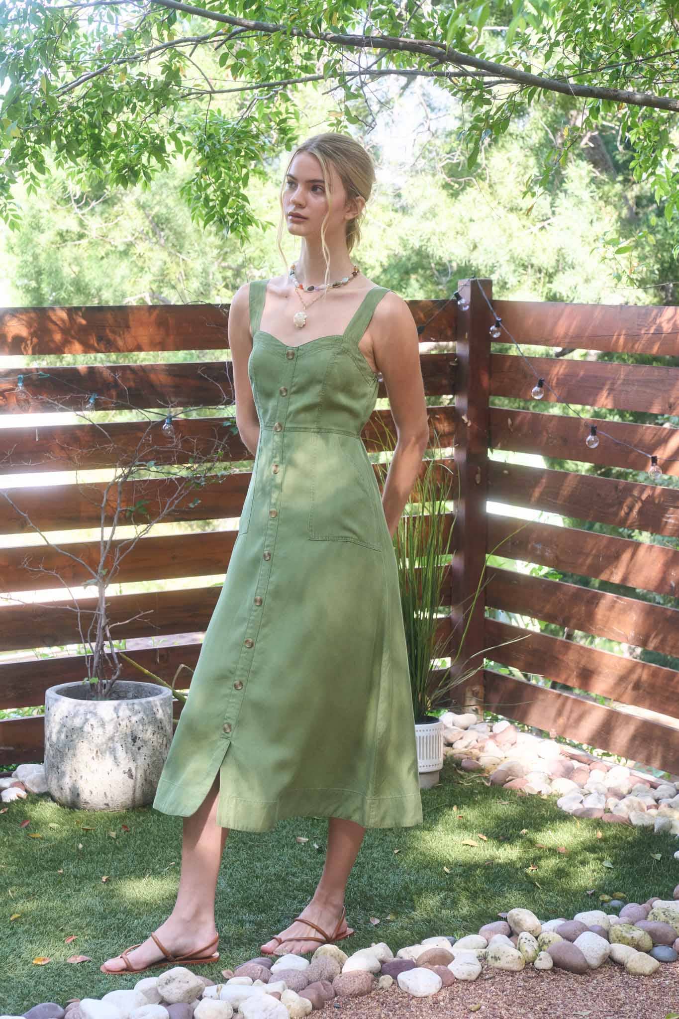 Sweetheart Button Down Sleeveless Midi Dress