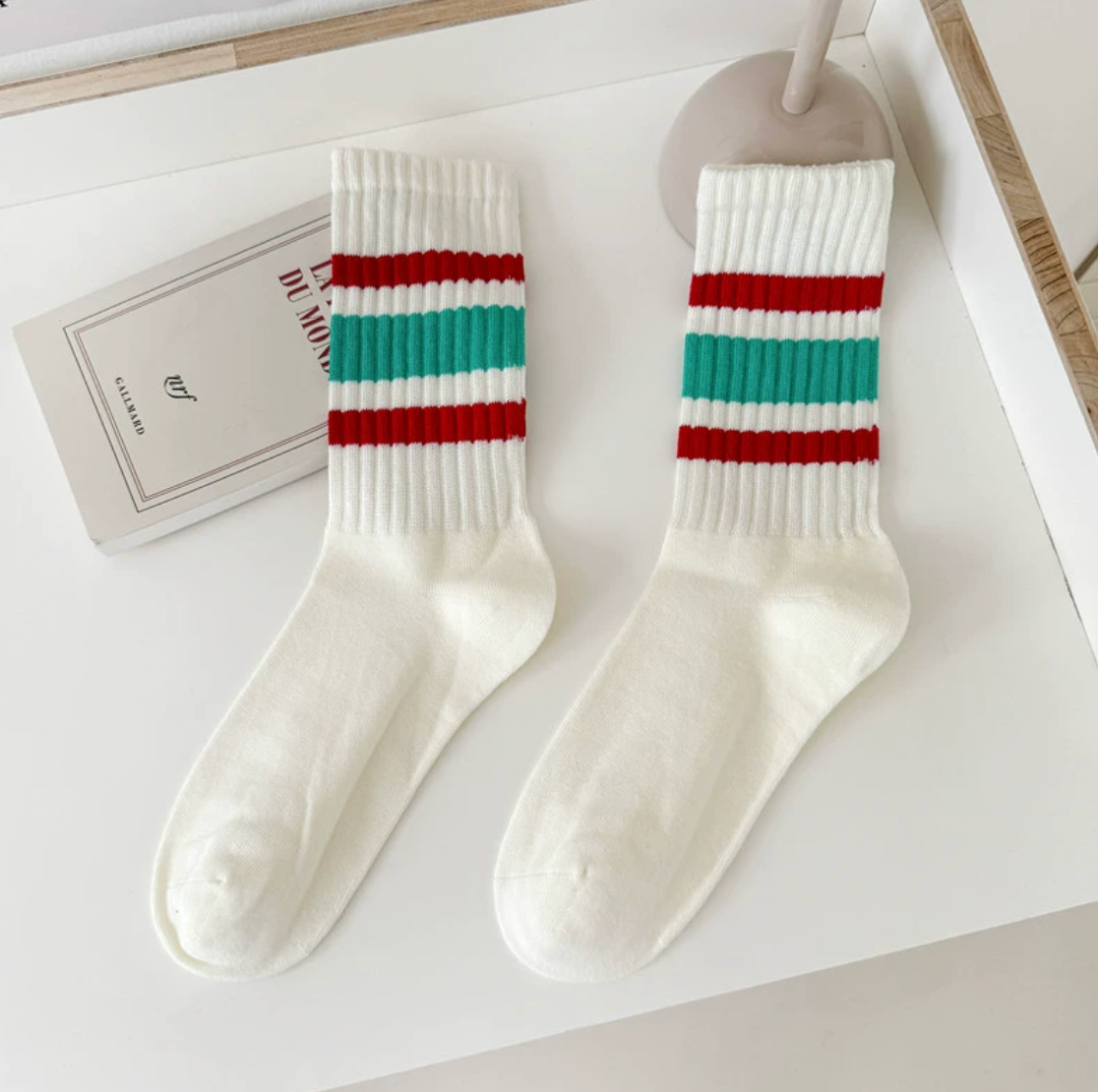 Retro Striped Ribbeed Socks - JOVI
