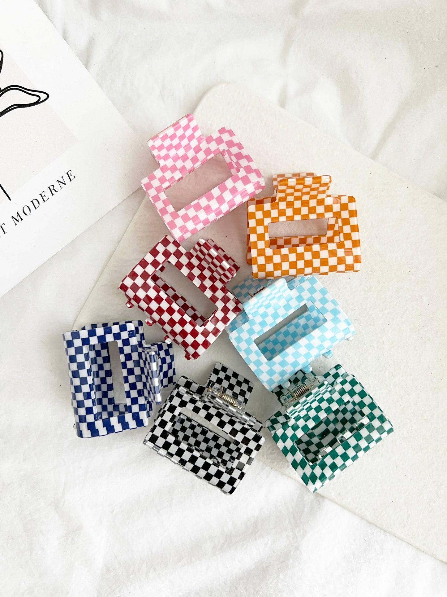 2" Chess Checkered Clips