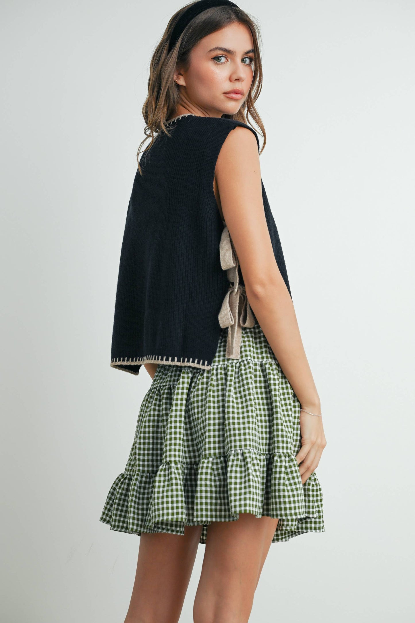 Mock Neck Sleeveless Sweater
