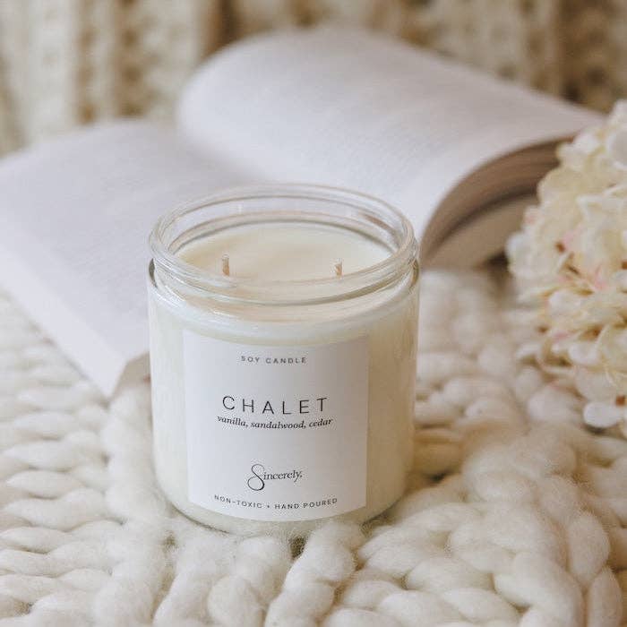 Chalet Candle - Vanilla & Sandalwood