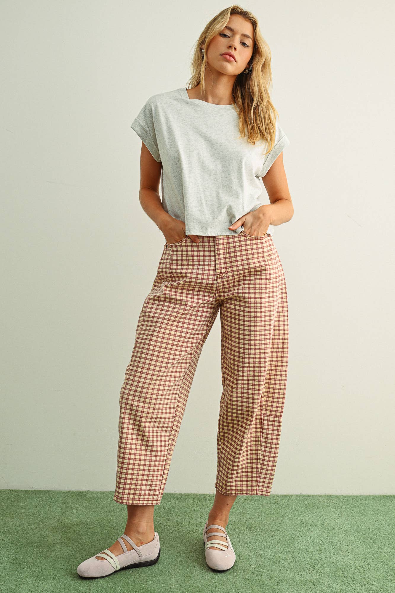 Mini Checker Pattern Barrel Pants