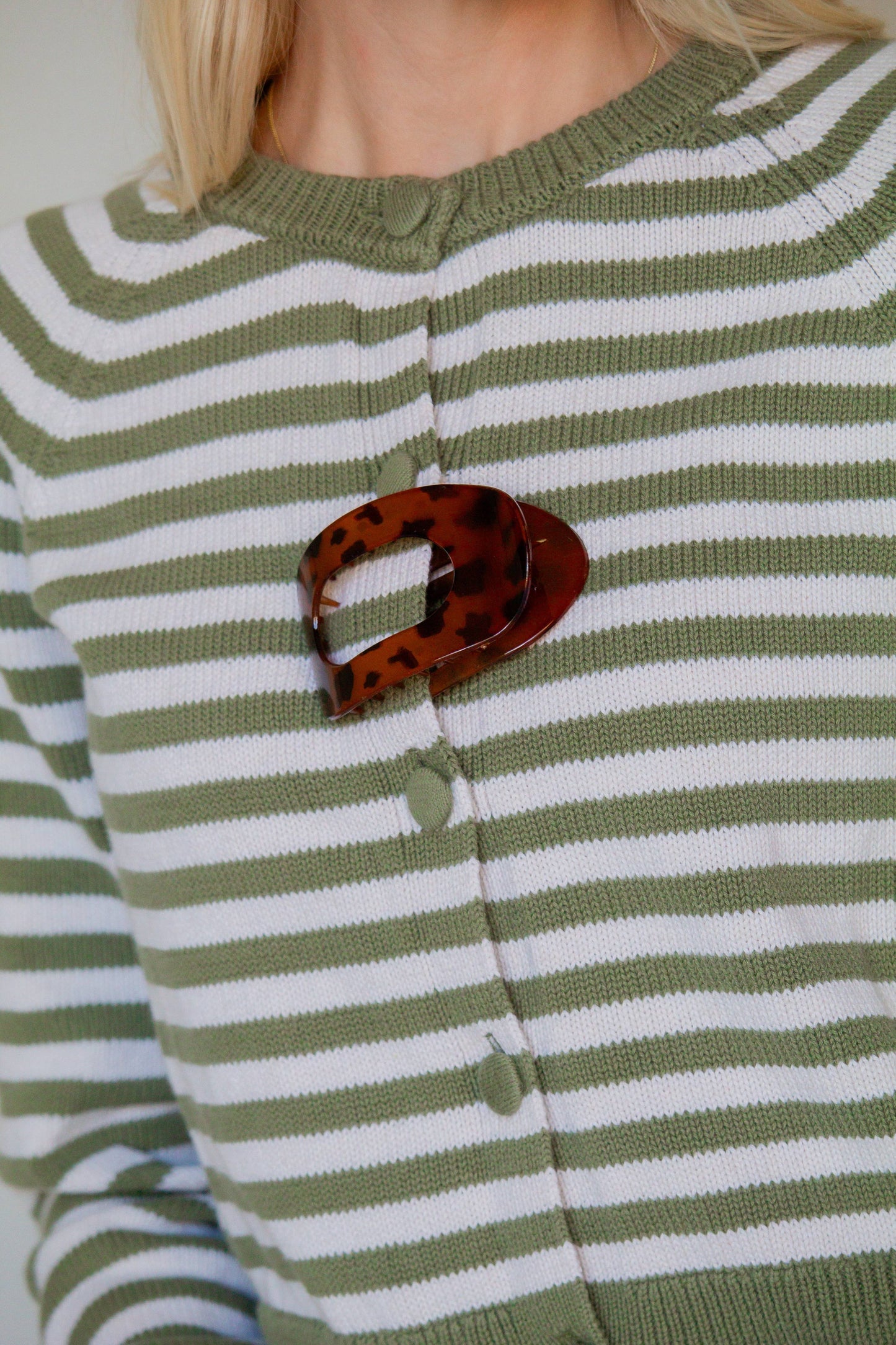 Circle Cutout Flat Claw Clip