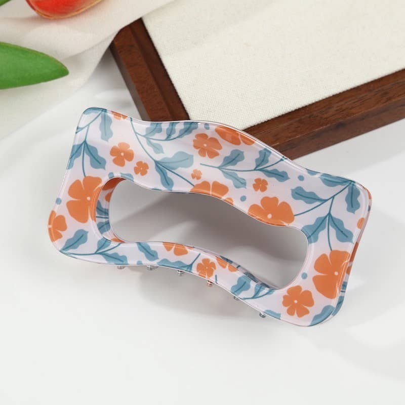 Floral Waivy Silhouette Hair Claw Clip