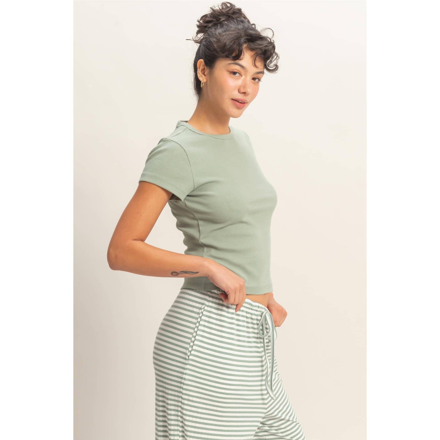 Basic Ribbed Short Sleeve Top