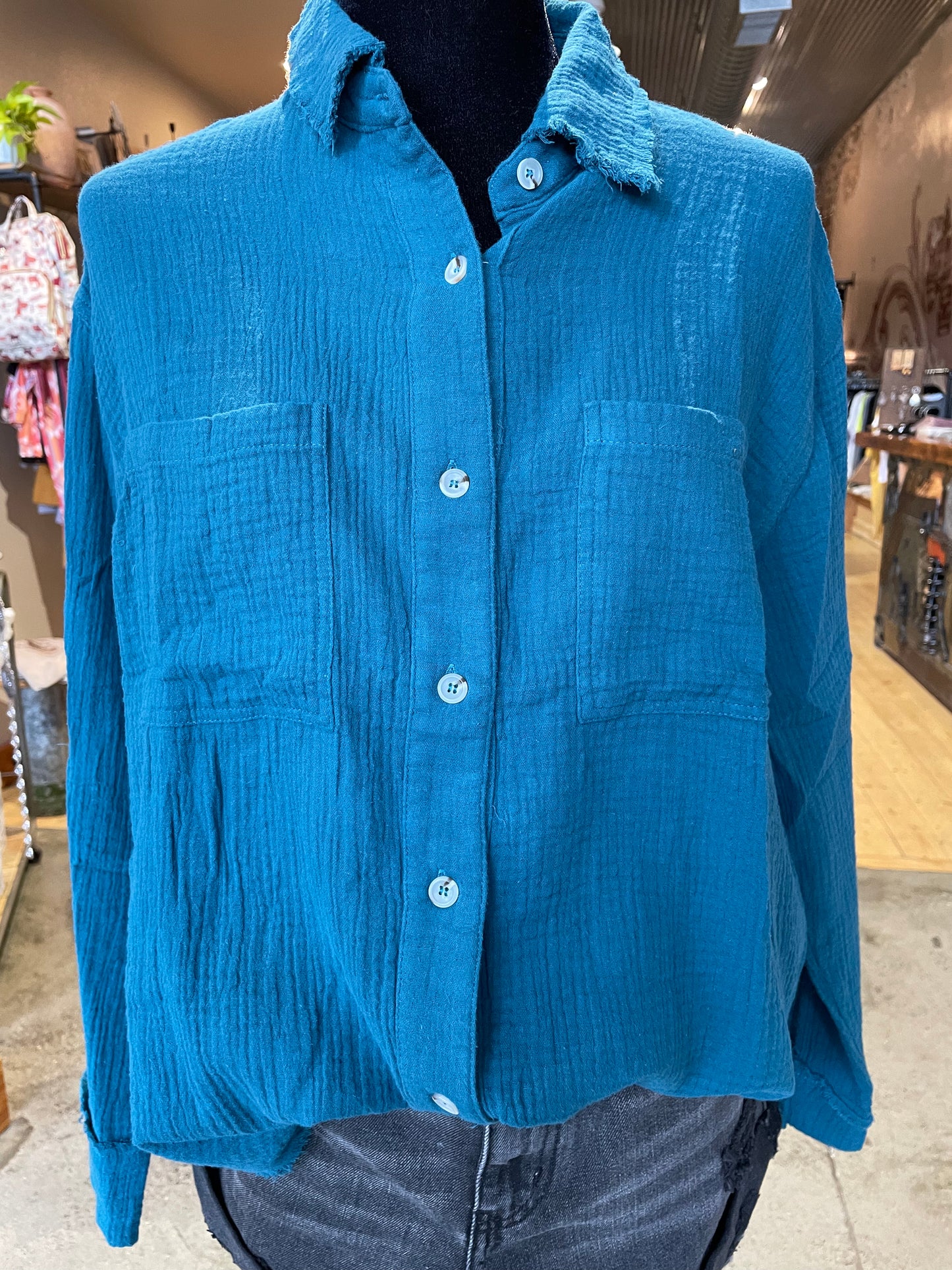 Botton Up Teal Top