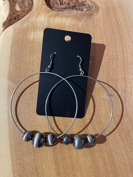 Navajo Pearl Hoops