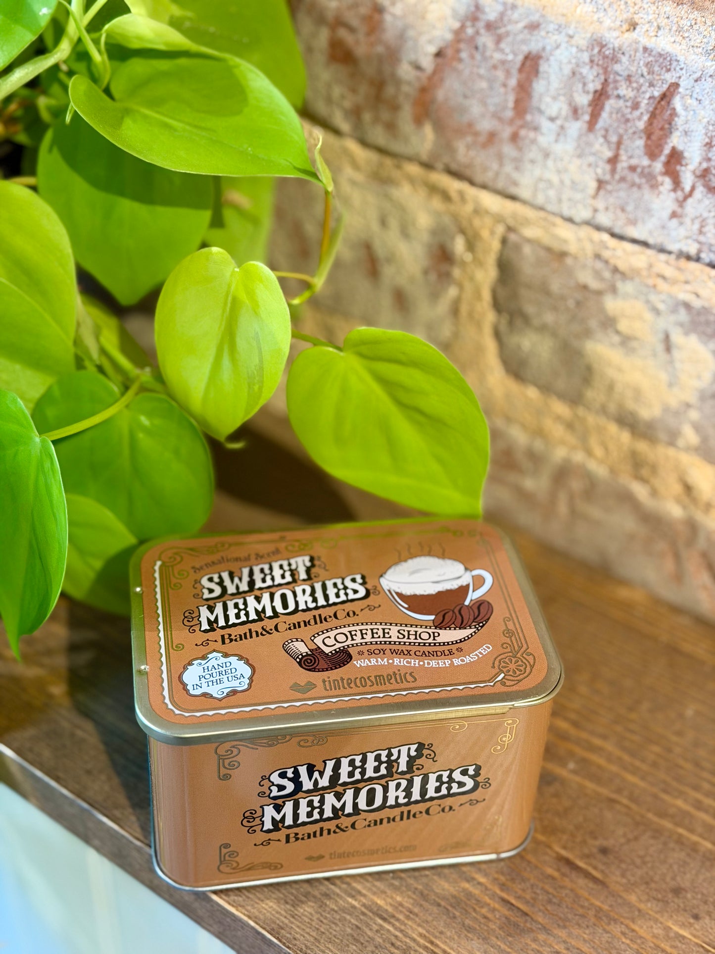 Sweet Memories Coffee Shop Tin Candle