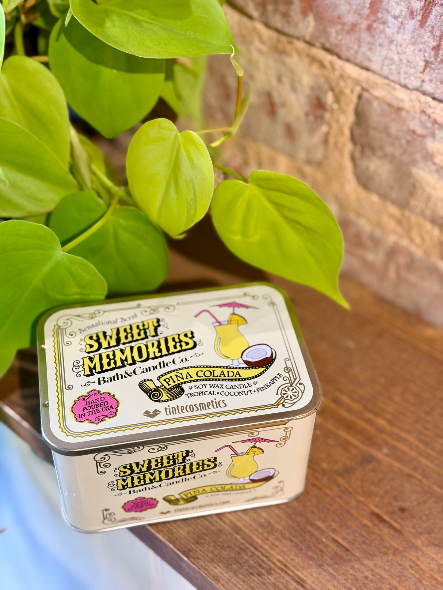 Sweet Memories Pina Colada Tin Candle
