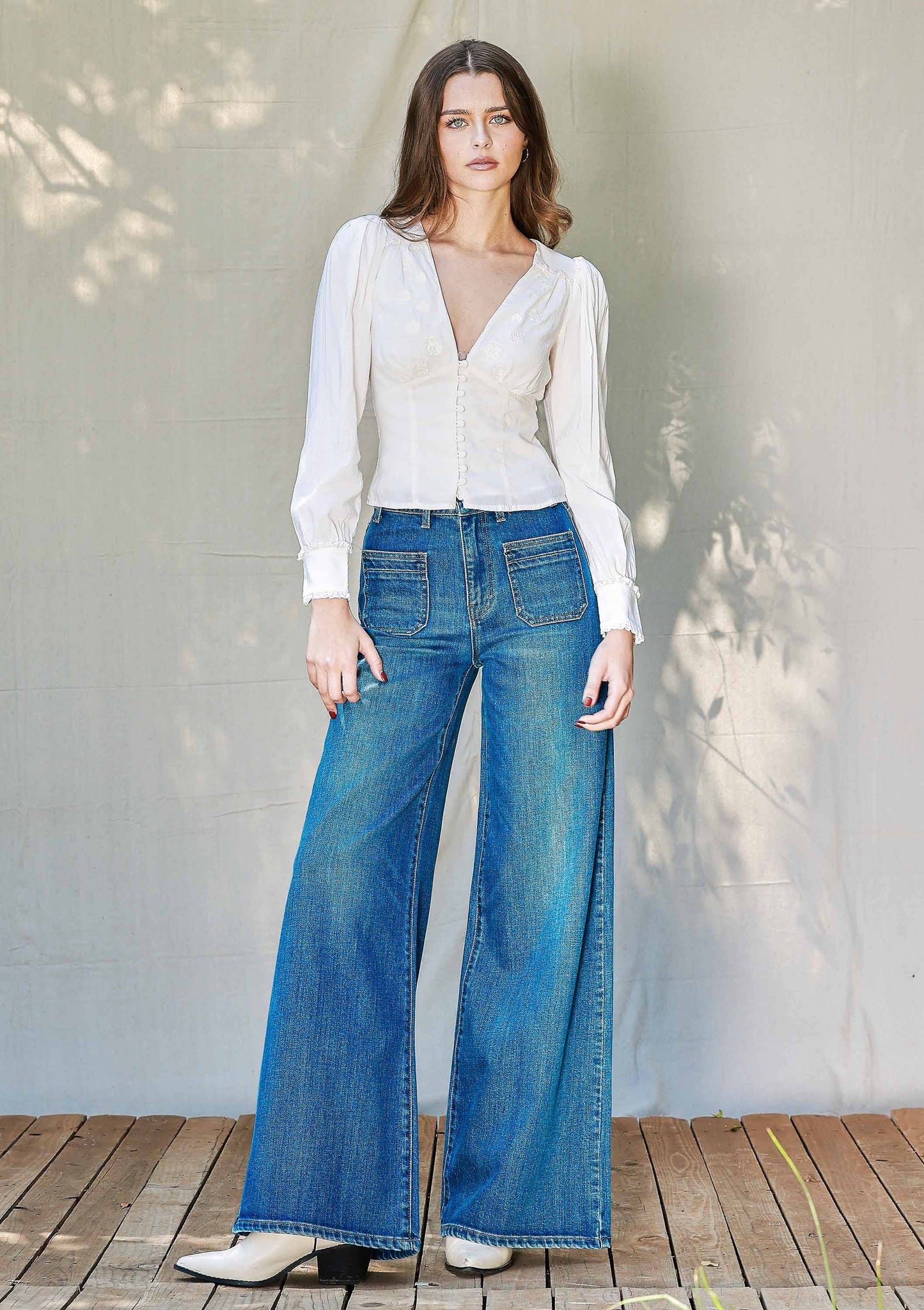 Square Pocket Wide Leg Jeans