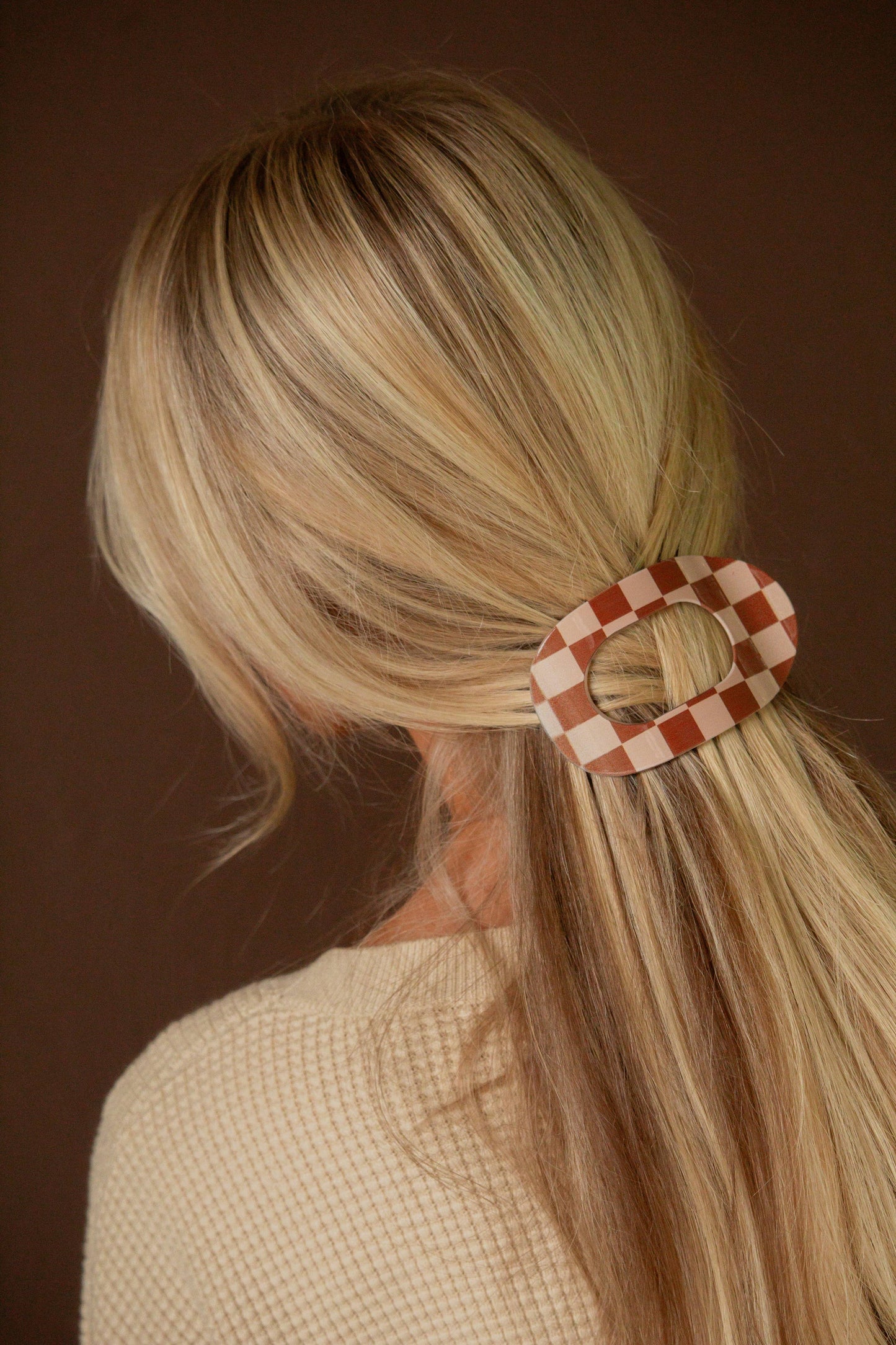 Checkered Circle Cutout Flat Claw Clip