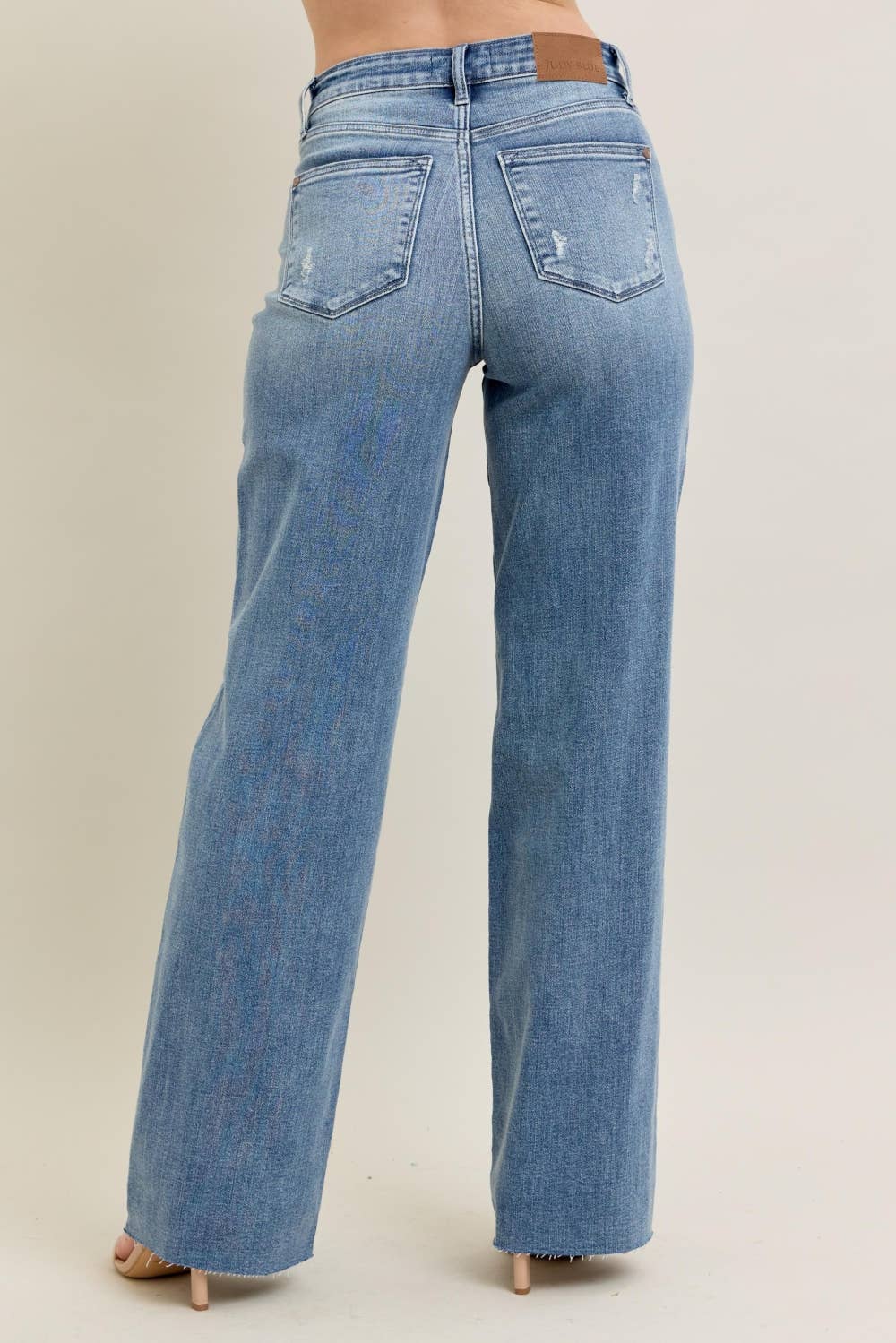 V - Front Baggy Jean