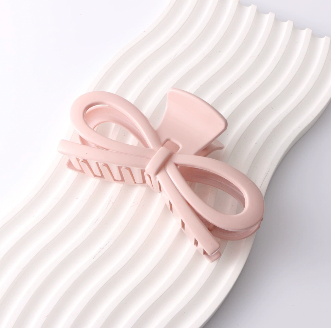 Jumbo Bow Claw Clip