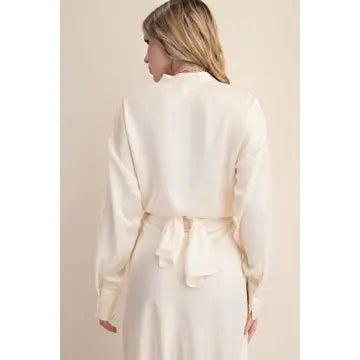 2-Way Tie Long Sleeve Blouse