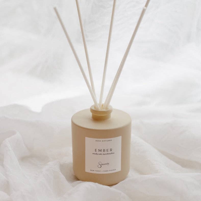 Ember Diffuser - Smoky Oak & Marshmallow