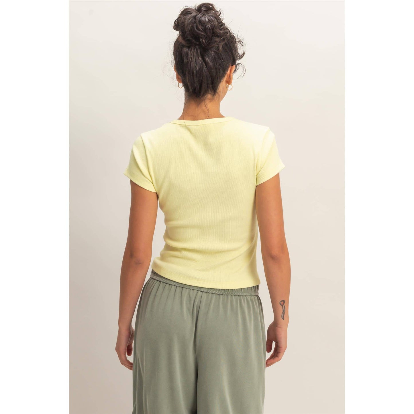 Basic Ribbed Short Sleeve Top
