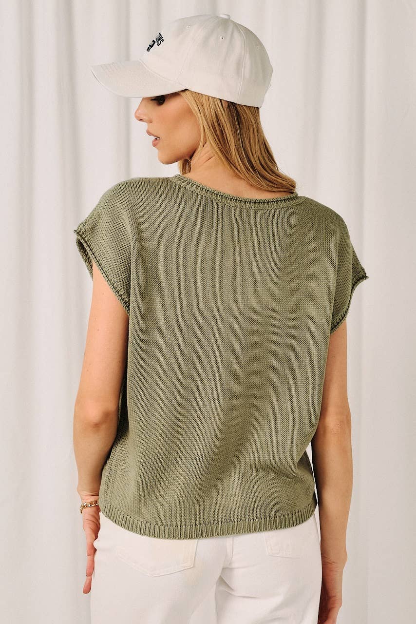 Round Neck Button Down Vest