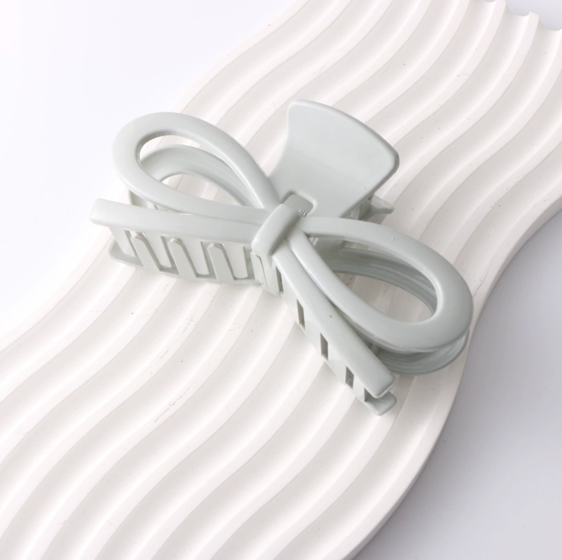 Jumbo Bow Claw Clip