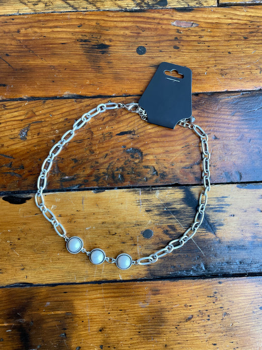Natural Stone White Pendant Choker